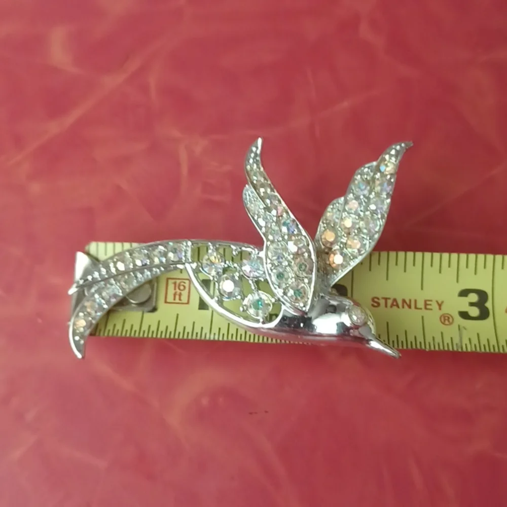 Sara Coventry brooches vintage jewelry
